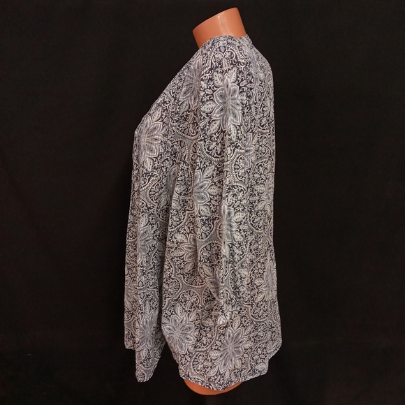 Croft & Borrow Womans top - Picture 3 of 9